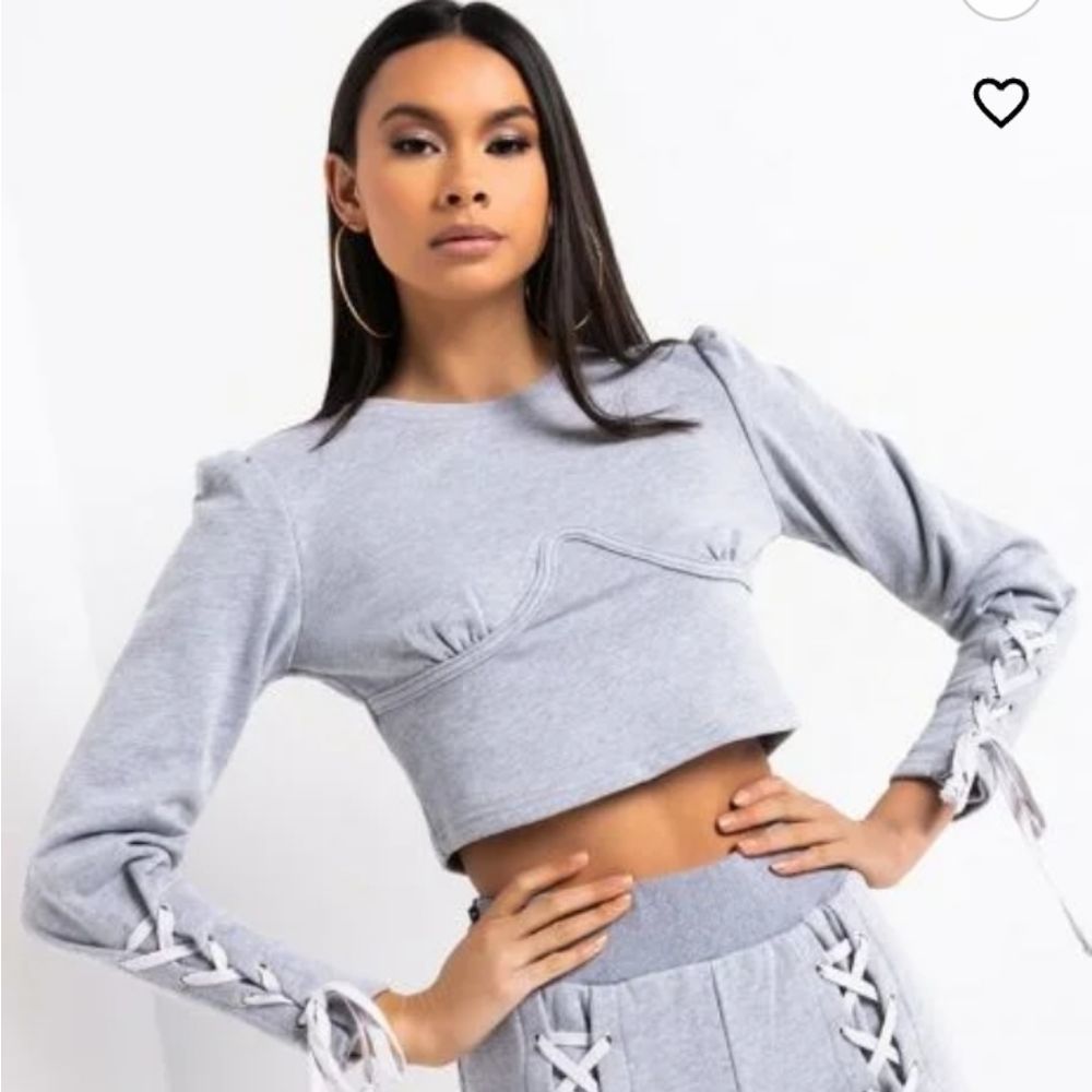 "Cropped, Sweat Shirt"